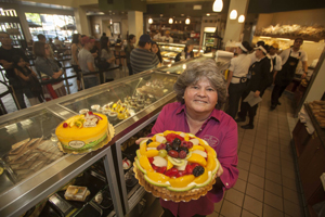 Expansion Is a Hot Topic for Family’s Bakery Chain