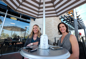 Solar Umbrellas Take Charge at Coffee Chain