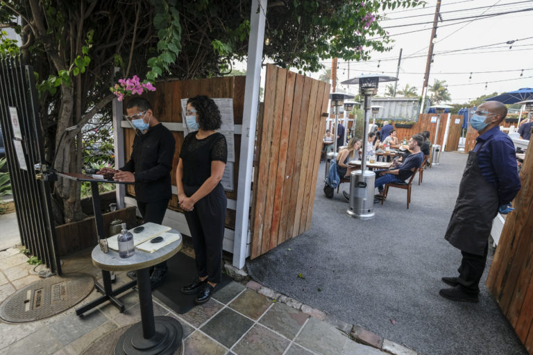 LA’s Al Fresco Program Gives Restaurants a Boost — But Is It Enough?