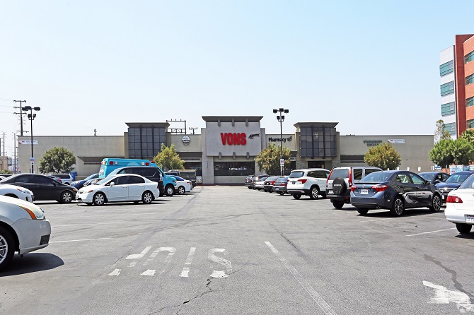 CHLA Buys Vons Property Adjacent to Hospital for $90M
