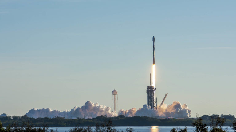 SpaceX Launches New Batch of Starlink Satellites