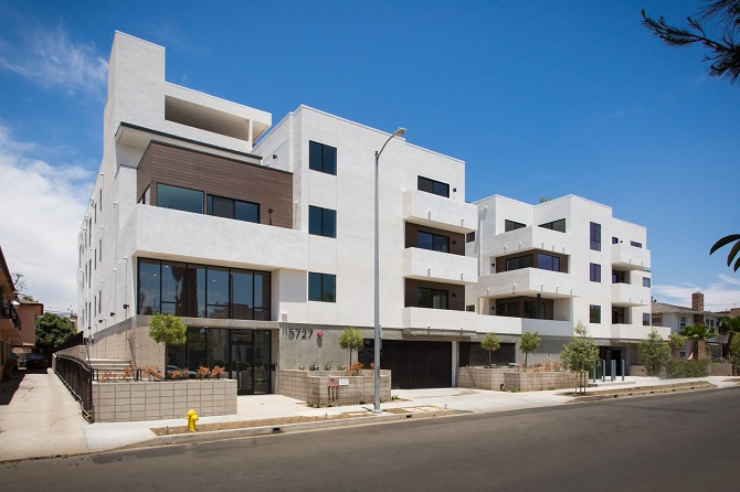 Multifamily Building in Hollywood Sells for $17.7M