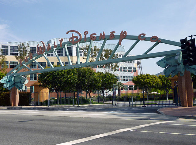 Walt Disney CEO Robert Iger Won’t Extend Contract After 2018