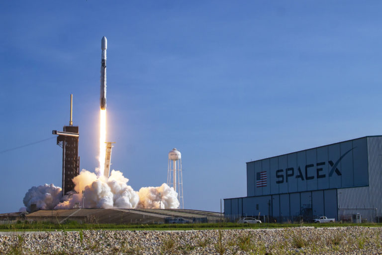 These 4 Programs Fuel SpaceX’s Ambitions