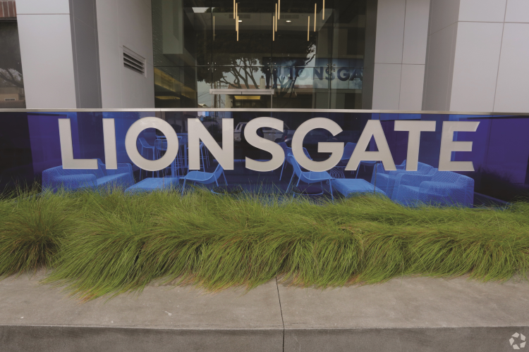 Lionsgate Revenues Drop as Studio Considers Starz Spinoff