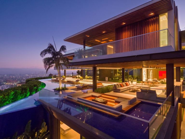 For Luxury Home Buyers in LA, the Prices Are Right