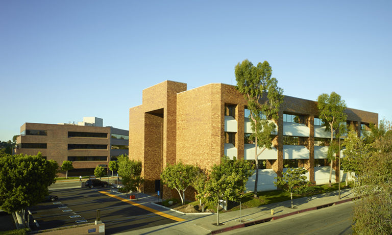 Pasadena’s Cotton Medical Center Sells to Healthcare Realty Trust