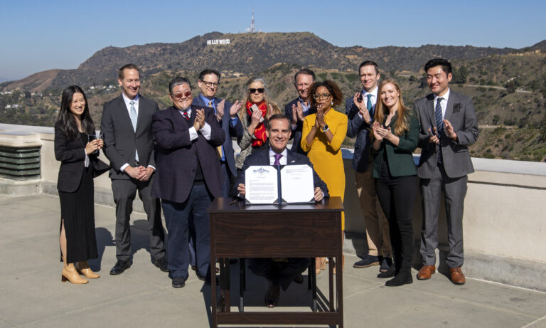 L.A. Mayor Garcetti Signs Order Creating Tourism Cabinet