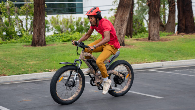 Newegg Sees Right Time for E-Bikes