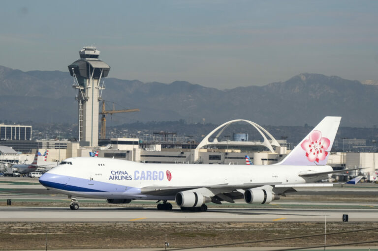 LAX Outlier as Rivals Celebrate Passenger Gains