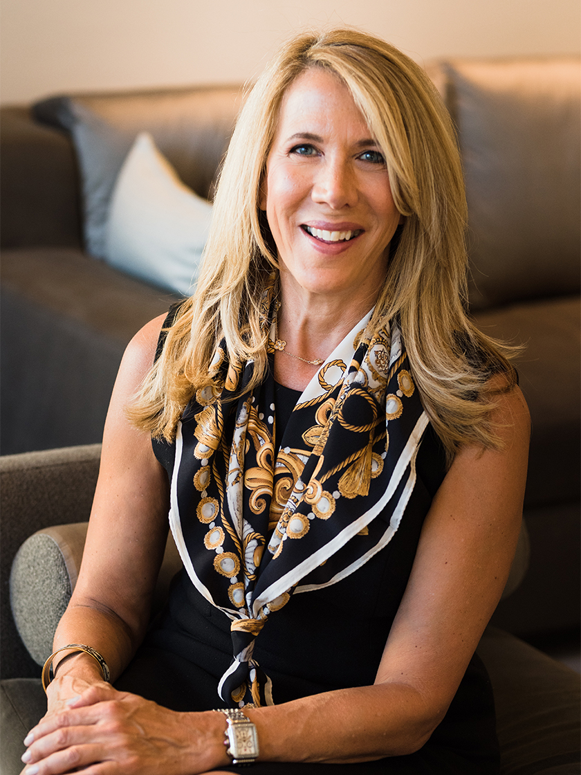 Leaders of Influence: Residential Real Estate Brokers 2022 – Lori Berris