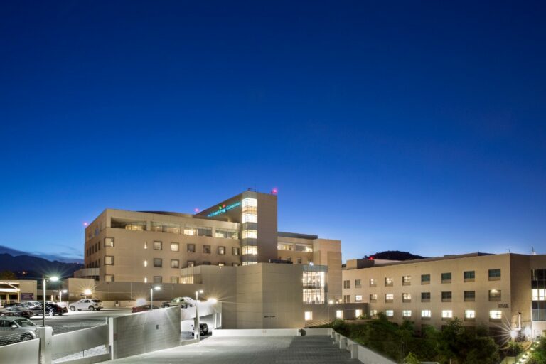 Orthopedic Clinic Opens in Glendale