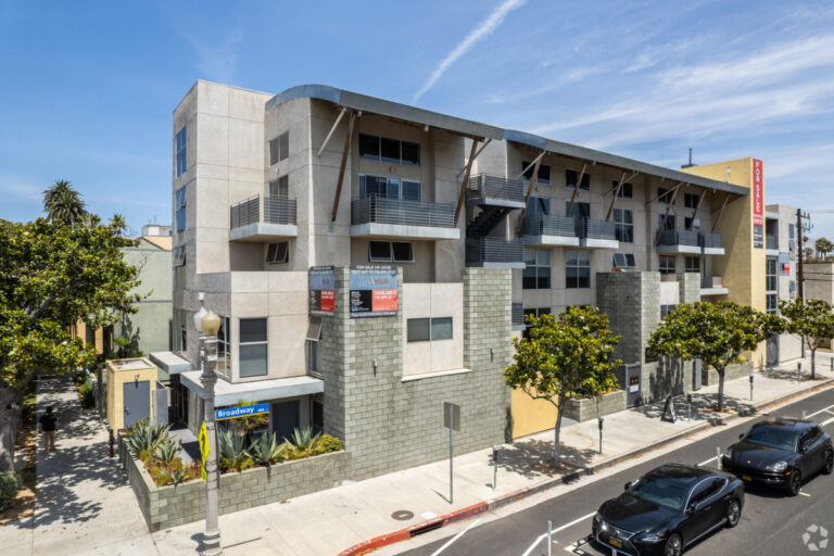 Mixed-Use Asset Sells For $9.3M