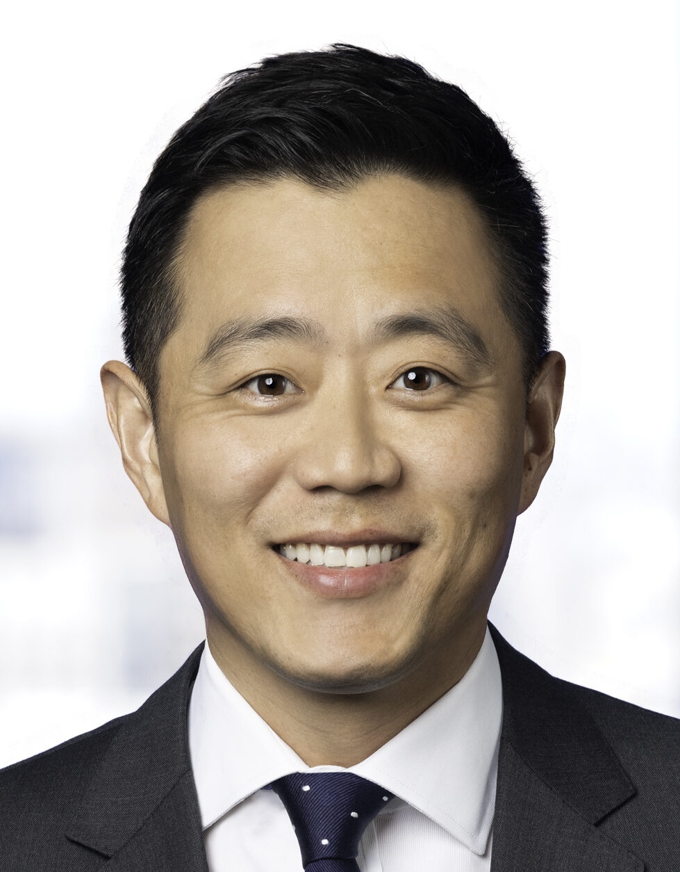 Leaders of Influence: 2023 Minority Attorneys – David Hong