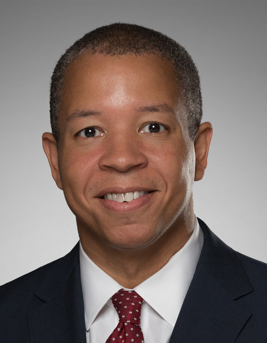 Leaders of Influence: 2023 Minority Attorneys – Aaron Lewis