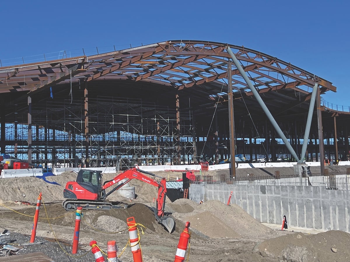 New Terminal Moves Ahead - Los Angeles Business Journal
