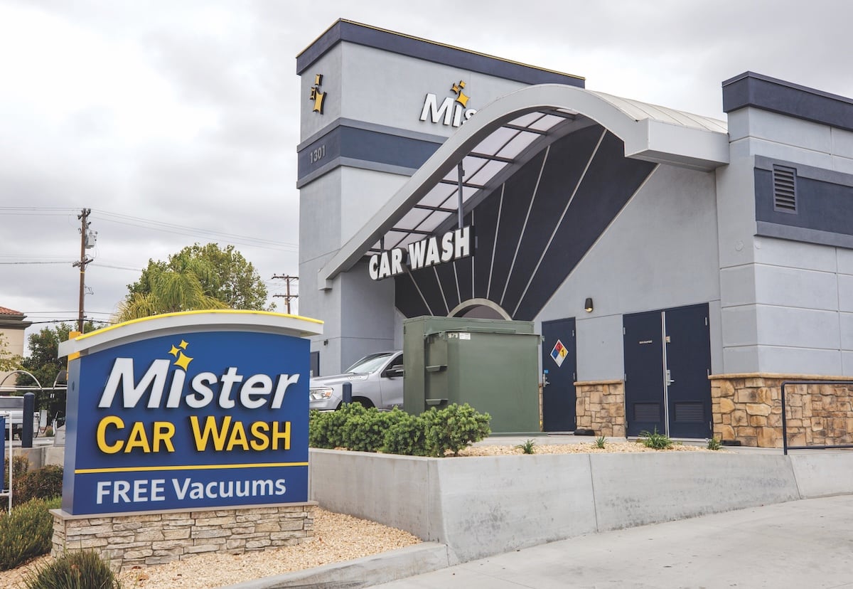 Leonard Green Commits to Mister Car Wash